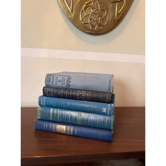 Vintage Decor Stack of 5 Blue Hard Covered Vtg Books Wedding Movie Prop Staging - Picture 1 of 2